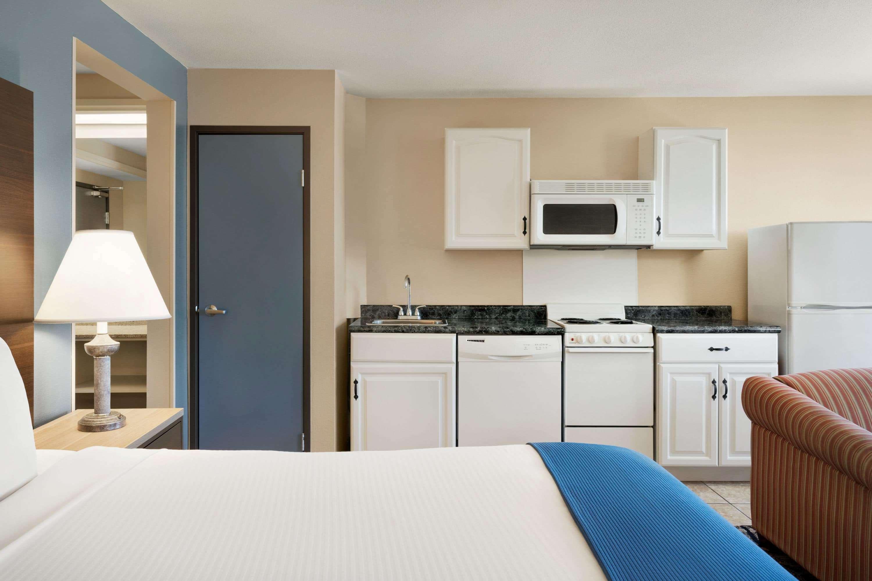 Hotel Baymont By Wyndham Ft. Leonard/Saint-Robert Exterior foto